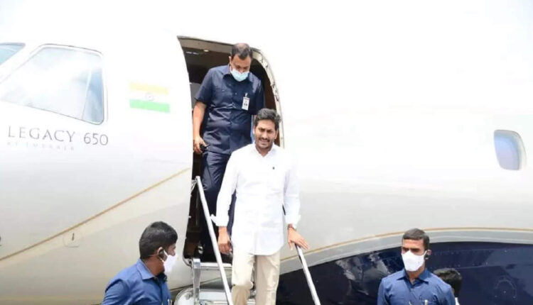 TeluguISM - Jagan Flight Return