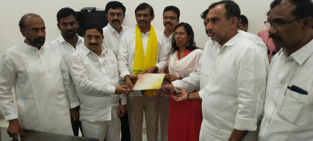 Bhumireddy Ram Gopal Reddy : ఎట్ట‌కేల‌కు ఎమ్మెల్సీకి అంద‌జేత ...
