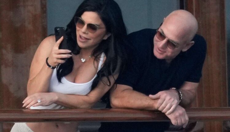 teluguism-Jeff Bezos Lauren Sanchez