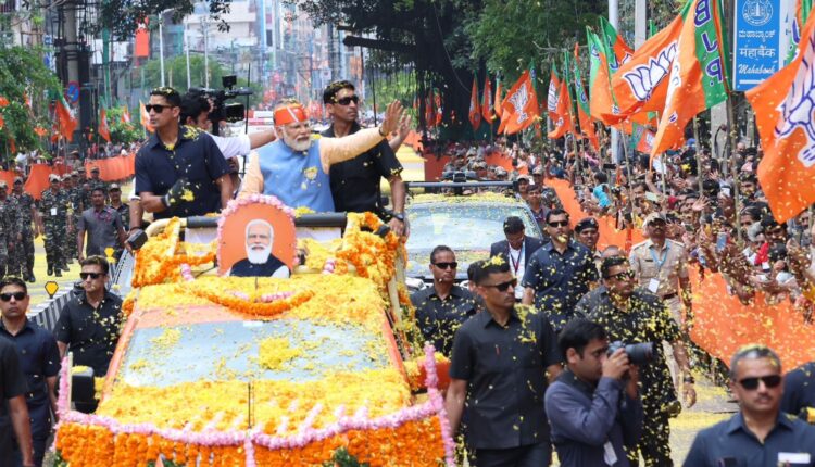 TeluguISM - PM Modi Road Show