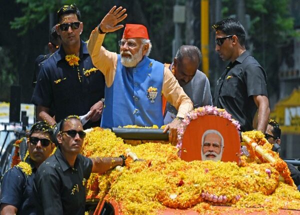 TeluguISM - PM Modi Road Show