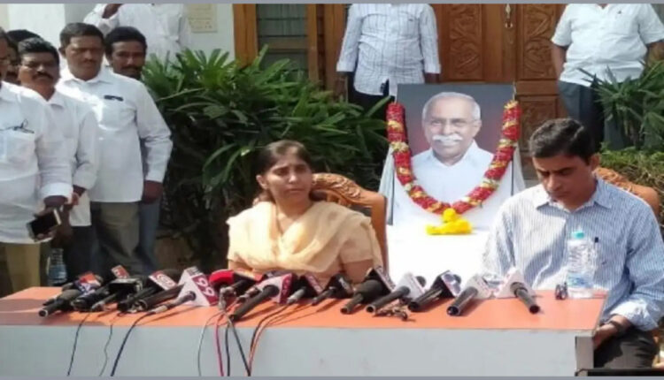 Teluguism - YS Sunita Reddy