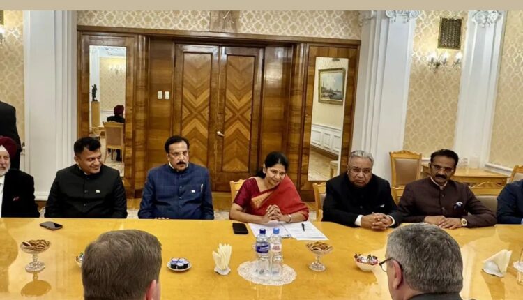 Teluguism - MP Kanimozhi