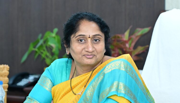 teluguissm-MinisterSavitha