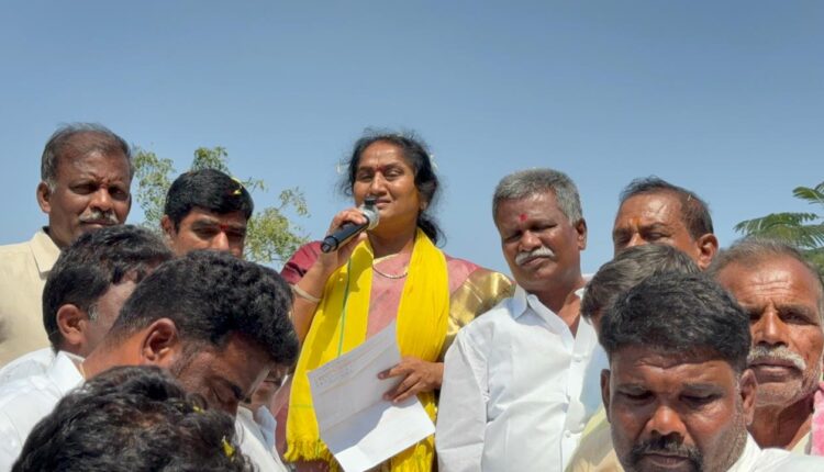 teluguissm-MinisterSavitha