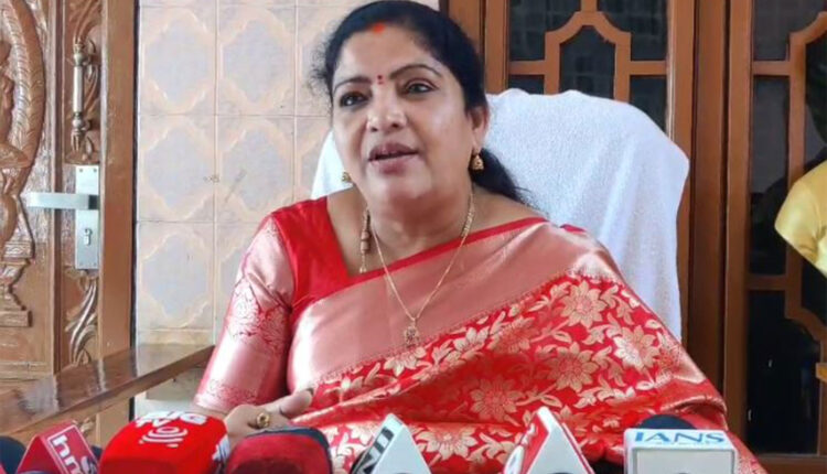 teluguism-MinisterGummadiSandhyarani