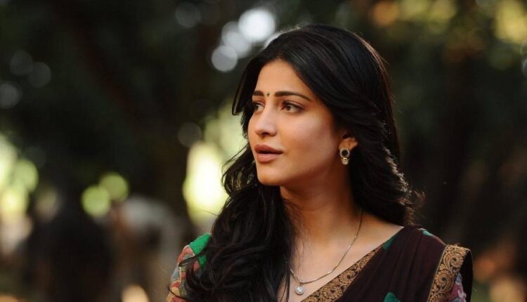 teluguism-ShrutiHaasan